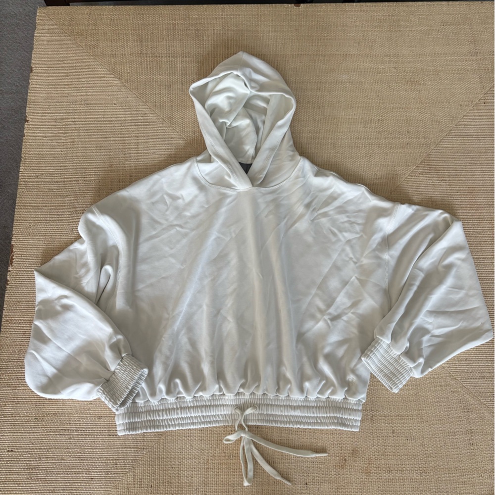 Sweaty Betty Cream ivory Sweatshirt sz 8